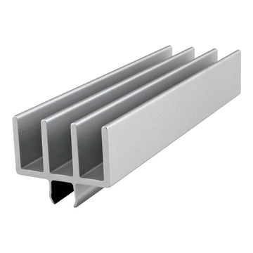 40-2210-3.048M -  40 S UPPER DOOR TRACK 3.048M BAR